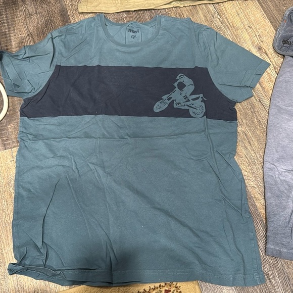 3 Mavi t shirts - Picture 4 of 7